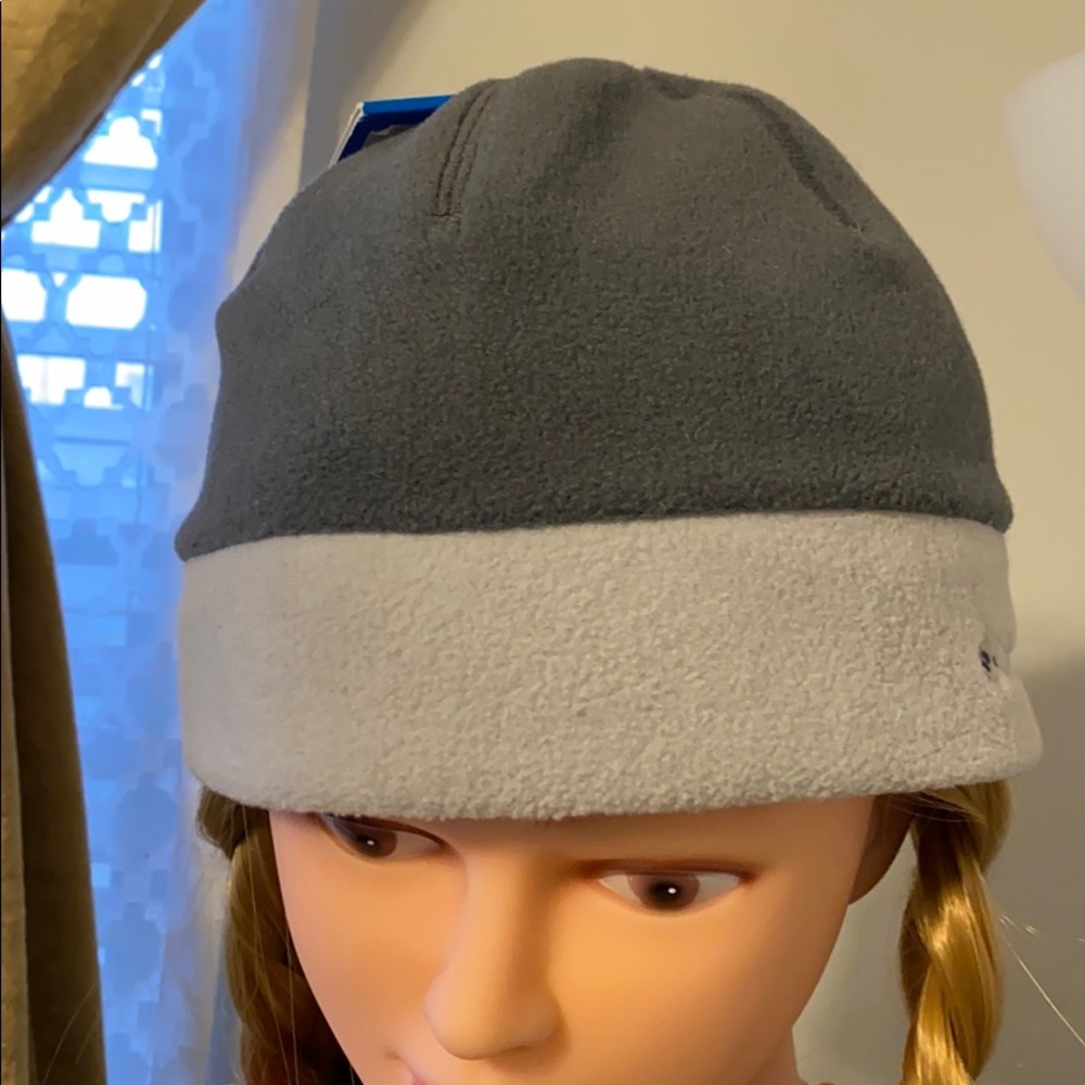 NWT Columbia Thermal Coil Hat